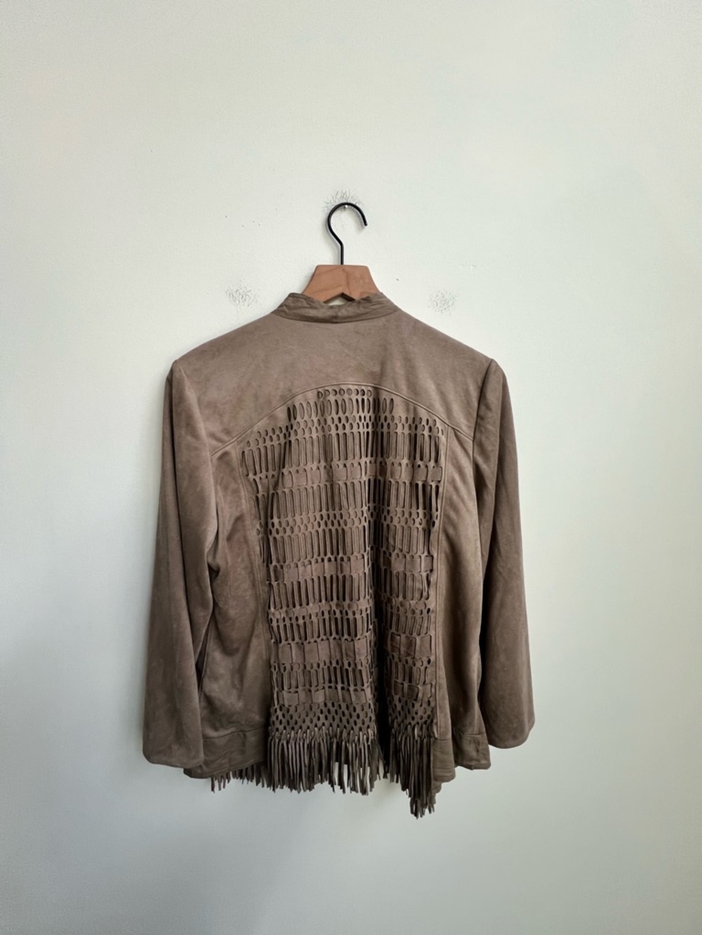 Chicos Jacket 1 US Medium Tan Faux Suede Lattice Fringe Cowgirl Boho Western - Picture 9 of 12
